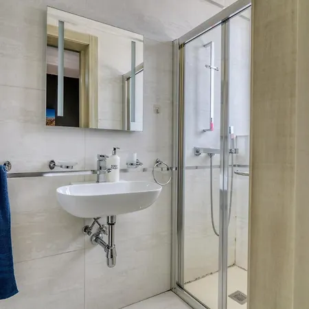 Bayview Penthouse With Seaviews - 2br 公寓 *