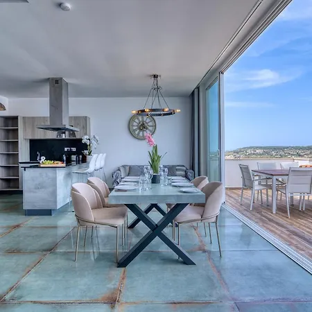Appartement Bayview Penthouse With Seaviews - 2br St. Paul's Bay